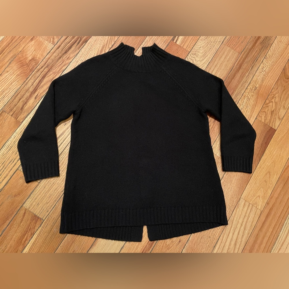 Tyler Boe 100% Cashmere Sweater Button Back 3/4 Sleeves Womens Size XS Black